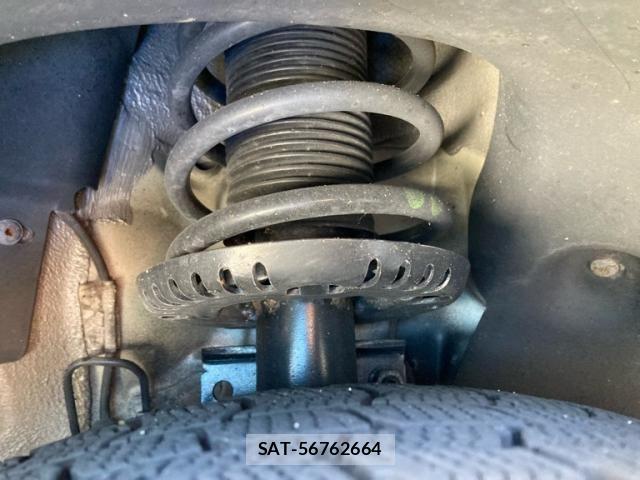 VolksWagen POLO 2011-12 8564078-12