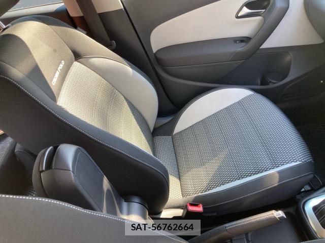 VolksWagen POLO 2011-12 8564078-19