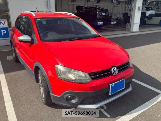 VolksWagen POLO 2014-09 8662380-1