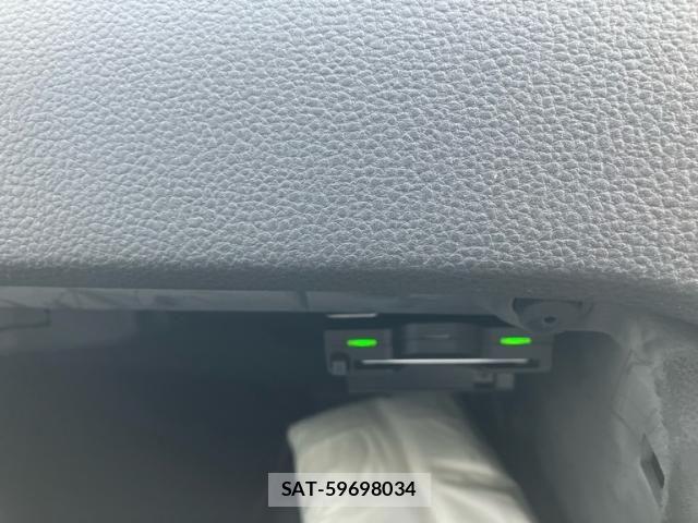 VolksWagen POLO 2014-09 8662380-21