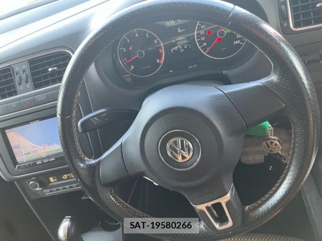 VolksWagen POLO 2012-03 8662381-17