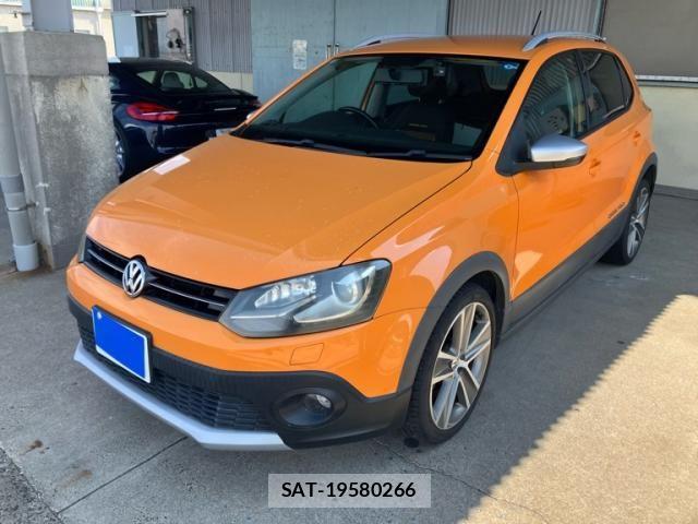 VolksWagen POLO 2012-03 8662381-2