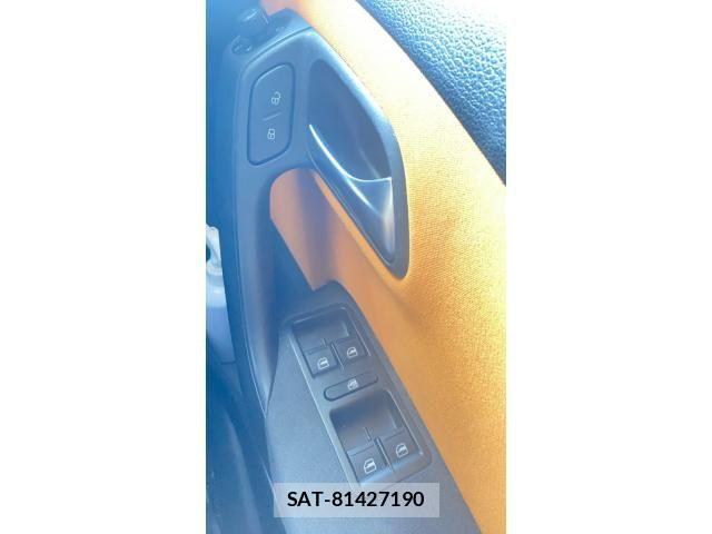 VolksWagen POLO 2011-04 8872396-12