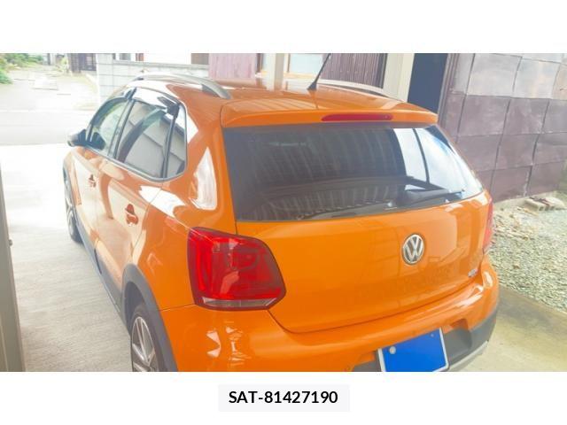 VolksWagen POLO 2011-04 8872396-6