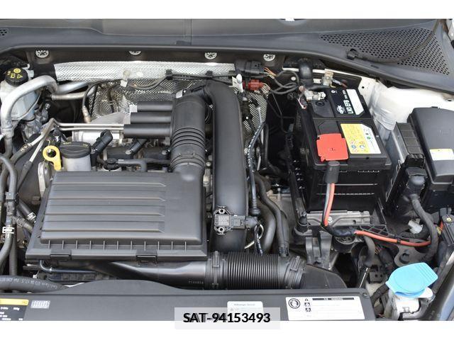 VolksWagen GOLF 2016-11 370655-2