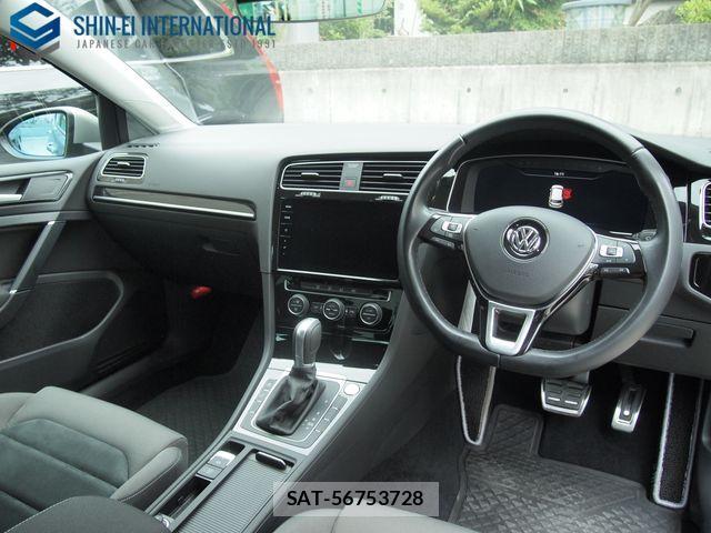 VolksWagen GOLF 2019-02 1055131-2