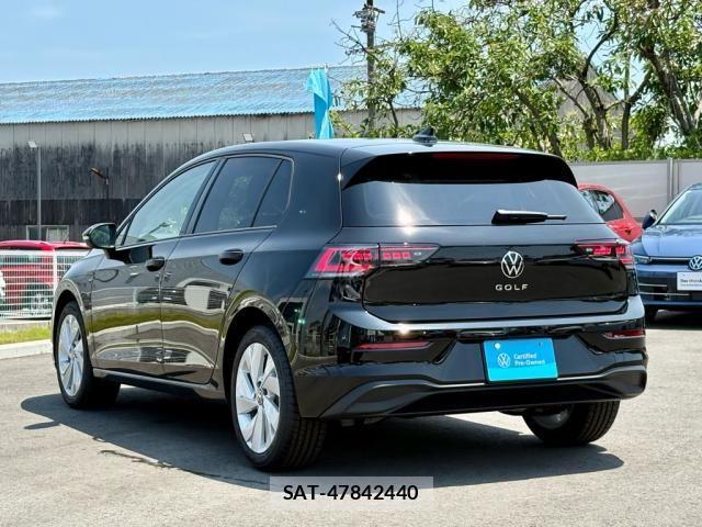 VolksWagen GOLF 2025-03 1143770-10