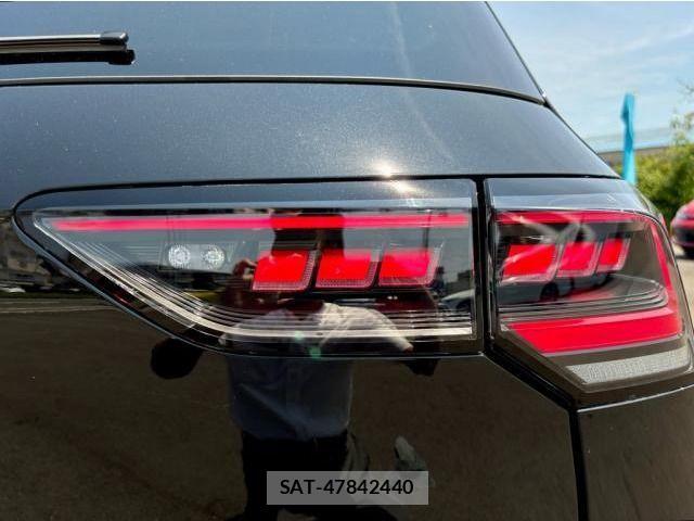 VolksWagen GOLF 2025-03 1143770-14