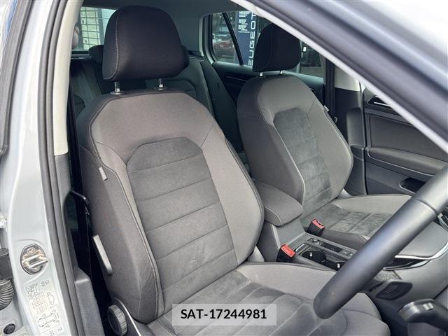 VolksWagen GOLF 2018-03 1170512-10
