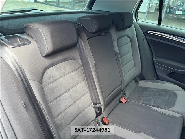 VolksWagen GOLF 2018-03 1170512-12