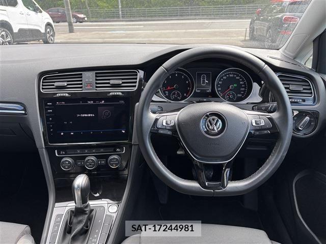 VolksWagen GOLF 2018-03 1170512-15