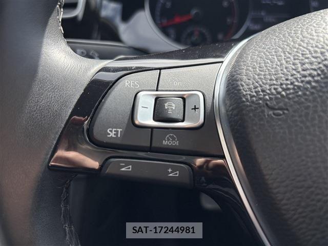 VolksWagen GOLF 2018-03 1170512-18