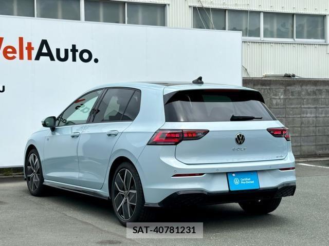VolksWagen GOLF 2025-01 1226310-9