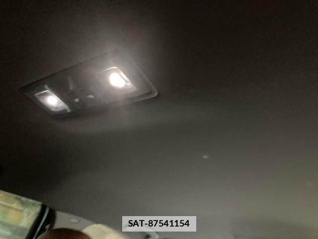 VolksWagen GOLF 2015-02 2011121-11
