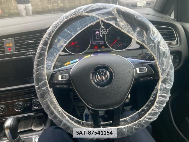 VolksWagen GOLF 2015-02 2011121-18