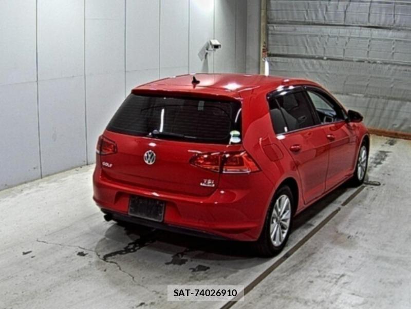 VolksWagen GOLF 2014-11 2424014-1