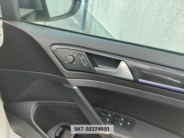 VolksWagen GOLF R 2017-05 2755664-10
