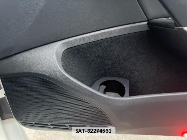 VolksWagen GOLF R 2017-05 2755664-11