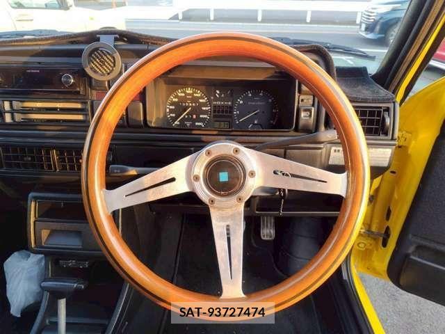 VolksWagen GOLF 1985-05 3017377-10