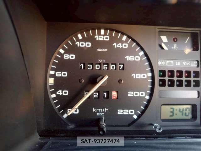 VolksWagen GOLF 1985-05 3017377-11