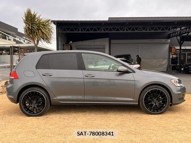 VolksWagen GOLF 2015-01 3391307-11