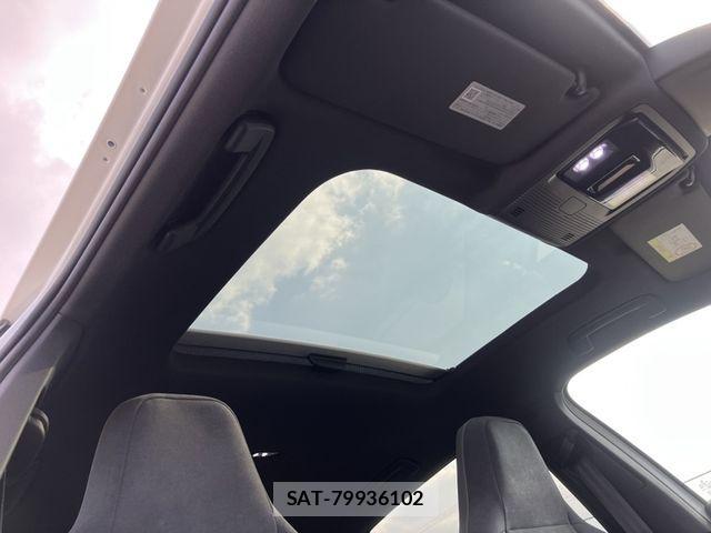 VolksWagen GOLF 2024-03 3423730-11
