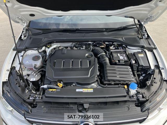 VolksWagen GOLF 2024-03 3423730-14