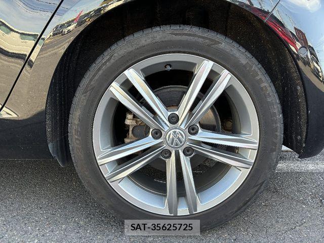 VolksWagen GOLF 2019-12 4051658-21