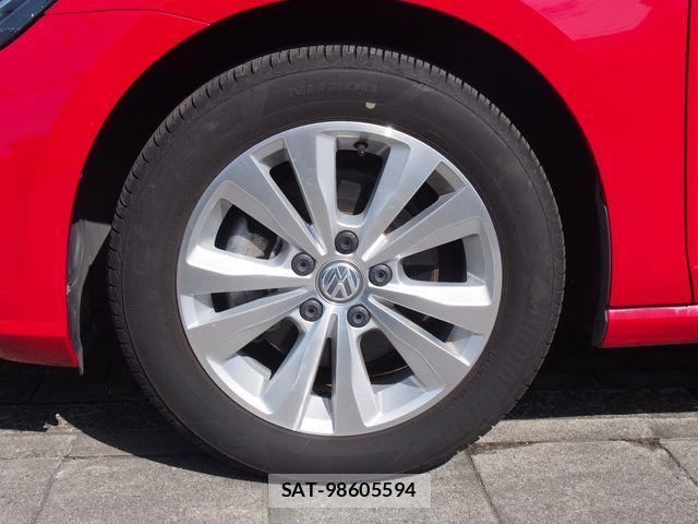 VolksWagen GOLF 2017-12 4141231-19