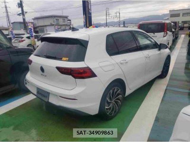 VolksWagen GOLF 2024-10 4244163-2