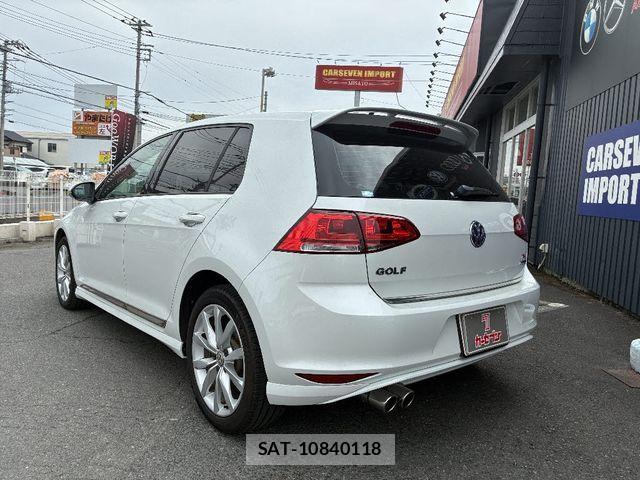 VolksWagen GOLF 2015-09 4759385-23