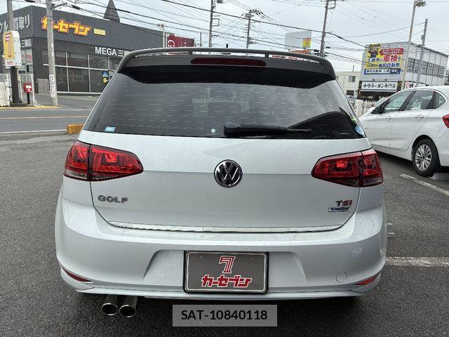 VolksWagen GOLF 2015-09 4759385-24