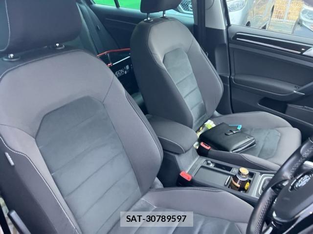 VolksWagen GOLF 2019-05 4994262-10