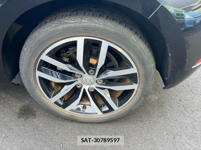 VolksWagen GOLF 2019-05 4994262-7