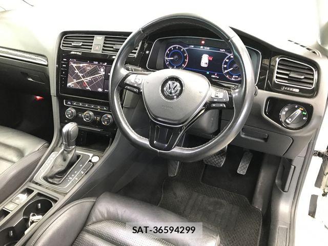 VolksWagen GOLF 2019-09 5882761-10