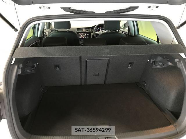 VolksWagen GOLF 2019-09 5882761-18