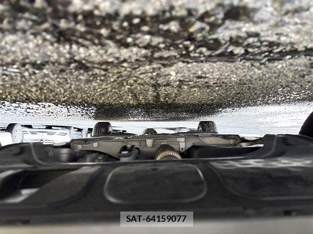 VolksWagen GOLF 2013-04 5882763-24