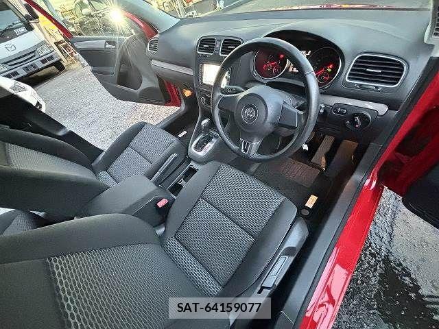 VolksWagen GOLF 2013-04 5882763-25