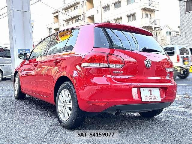 VolksWagen GOLF 2013-04 5882763-2