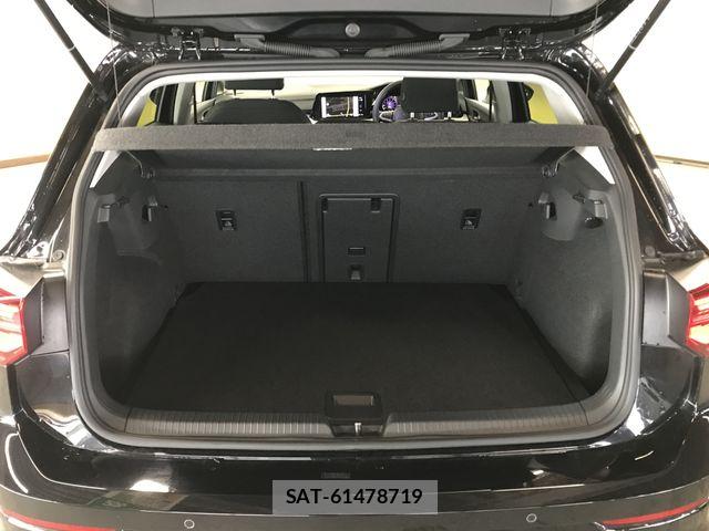 VolksWagen GOLF 2023-09 5882750-16