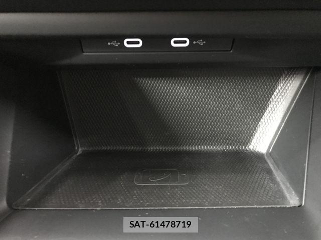 VolksWagen GOLF 2023-09 5882750-21