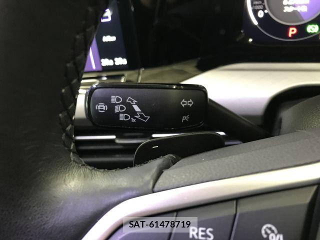 VolksWagen GOLF 2023-09 5882750-28