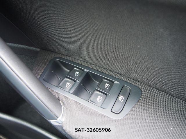 VolksWagen GOLF 2017-12 6023048-14