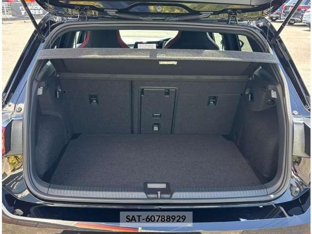 VolksWagen GOLF 2023-06 6023028-5