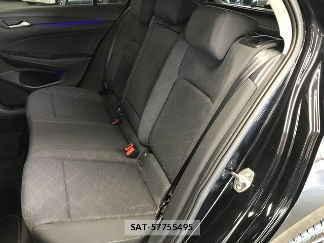 VolksWagen GOLF 2023-09 6023031-15