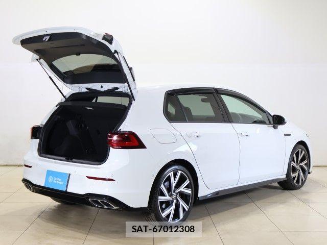 VolksWagen GOLF 2023-08 6023030-9