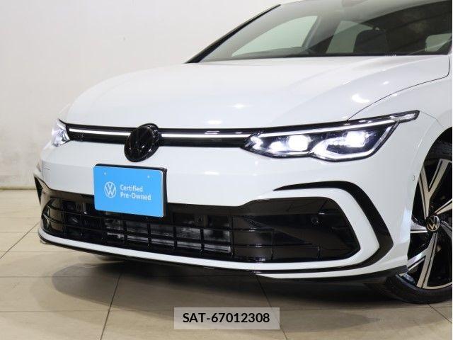 VolksWagen GOLF 2023-08 6023030-11