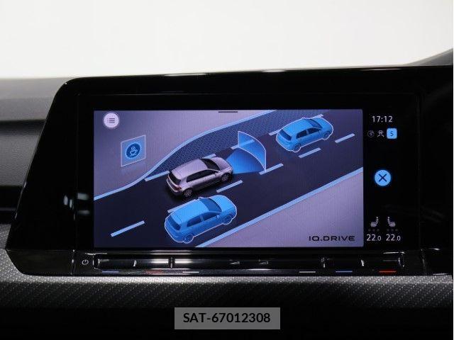 VolksWagen GOLF 2023-08 6023030-25