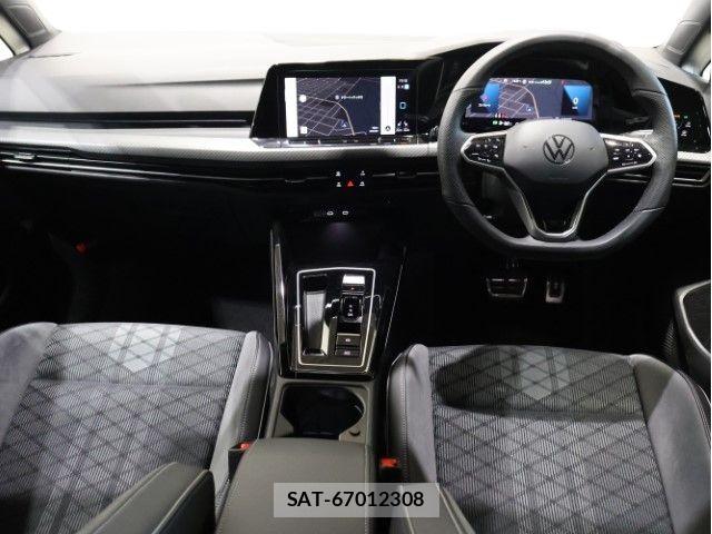 VolksWagen GOLF 2023-08 6023030-2