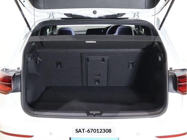 VolksWagen GOLF 2023-08 6023030-8